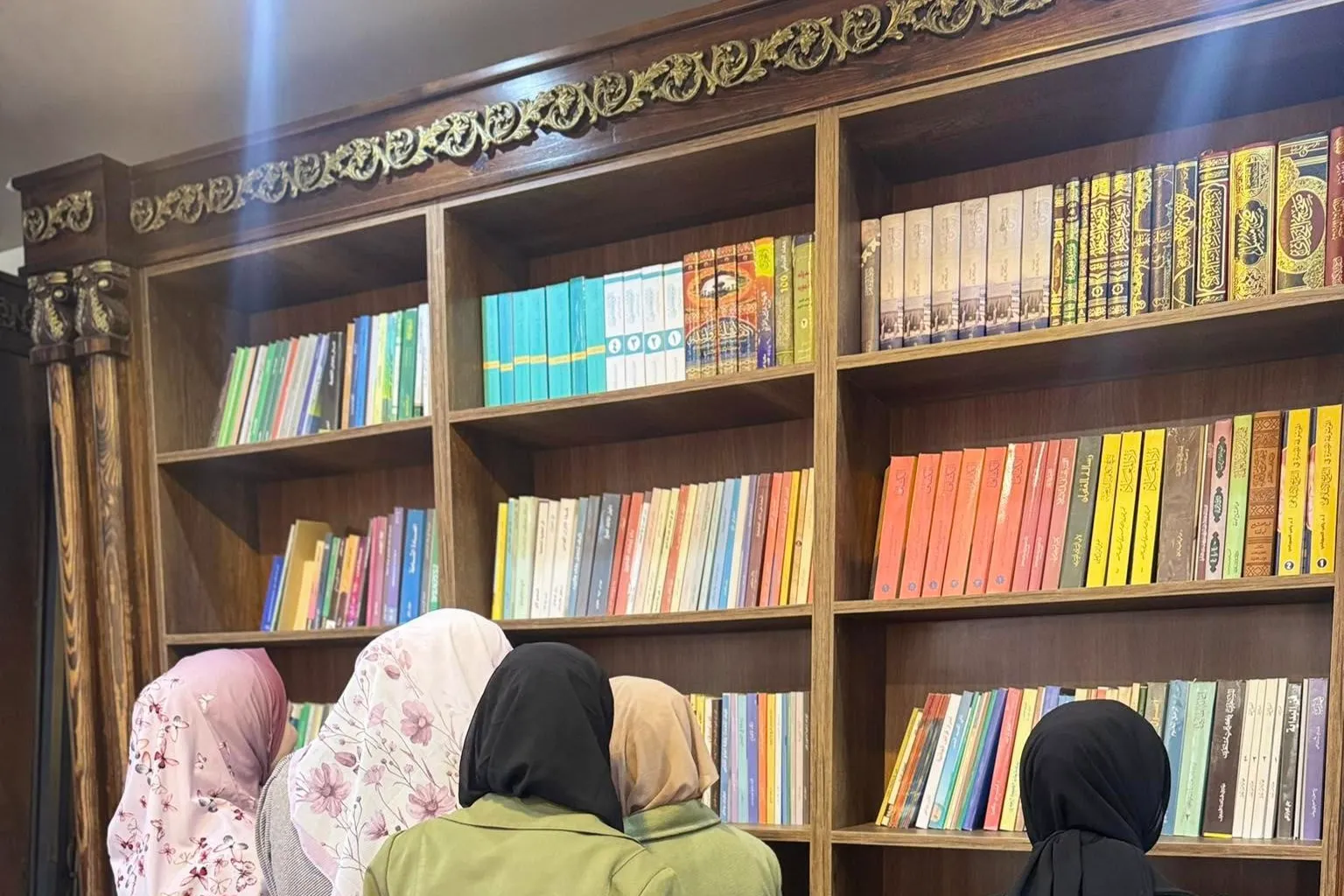 "مجلاتنا العلمية أمل سوريا… كن جزءًا من النجاح، فجسور العلم تبني الوطن"